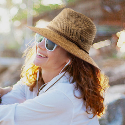 Leisure Hat | Protector Solar UPF 50+ | Sunday Afternoons | Mujeres